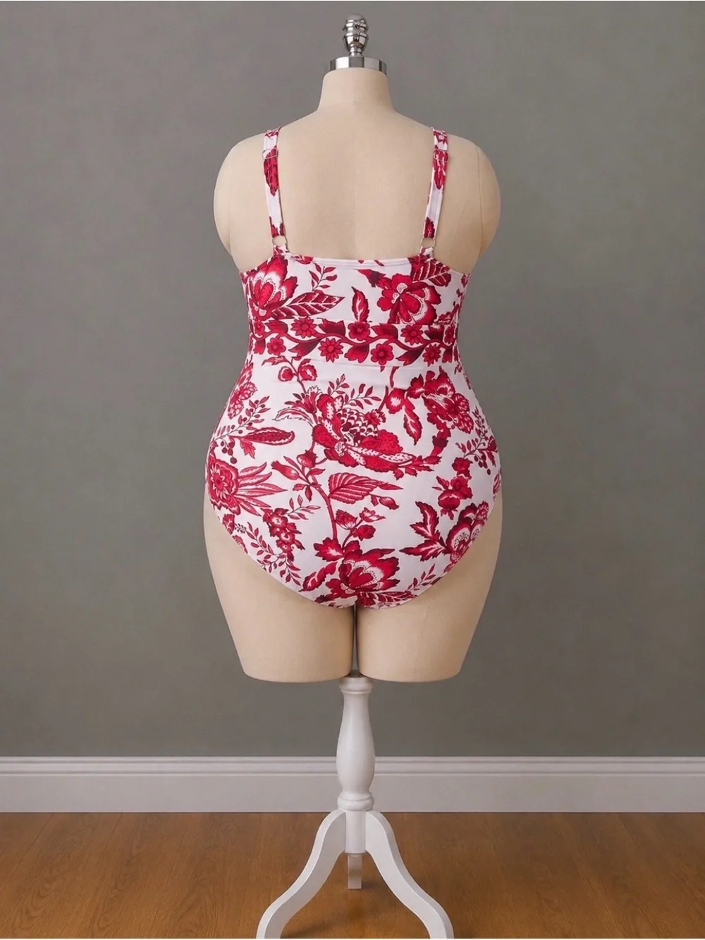 BloomChic scarlet red